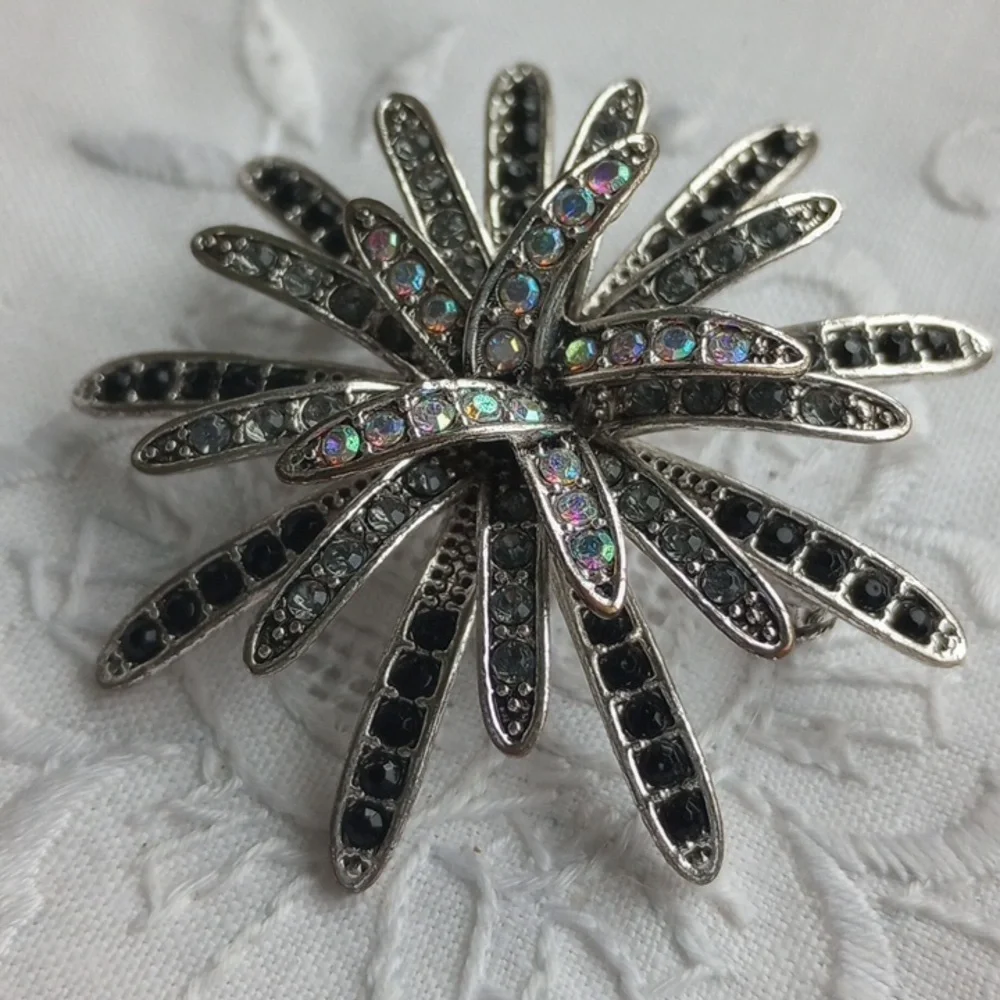 Vintage Flower Starburst atomic cosmo AB Rhinestone Brooch Silver Tone